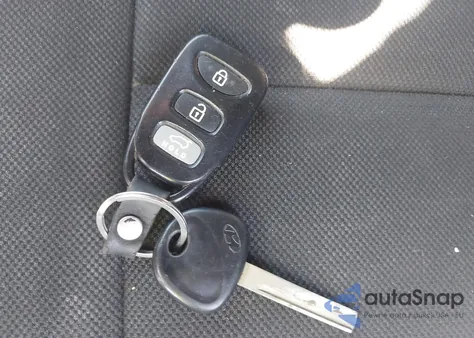 2016 Hyundai Veloster from USA, damaged, VIN KMHTC6AD8GU280144